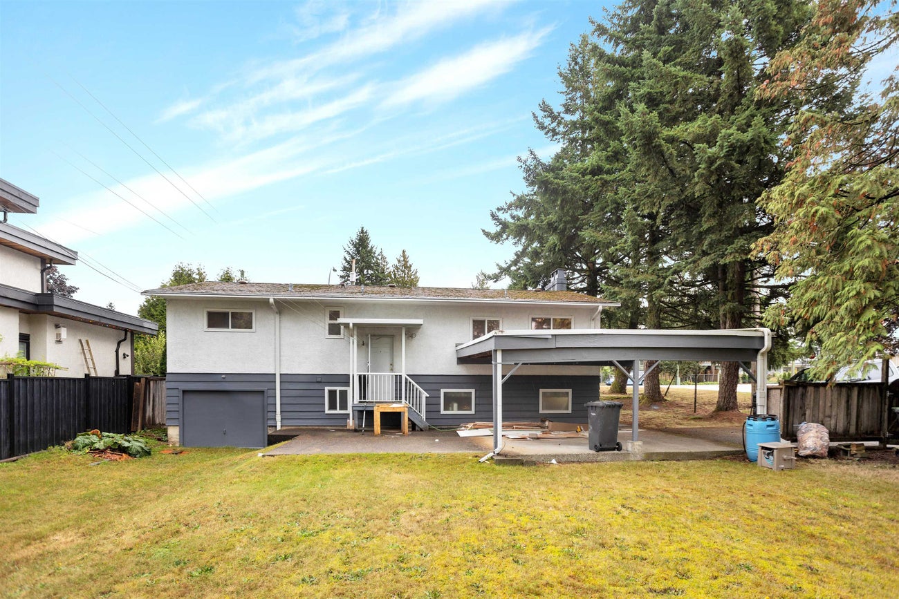 692 Blue Mountain Street - Coquitlam West Single Family Residence for Sale, 4 Bedrooms (R3151694)# - 4