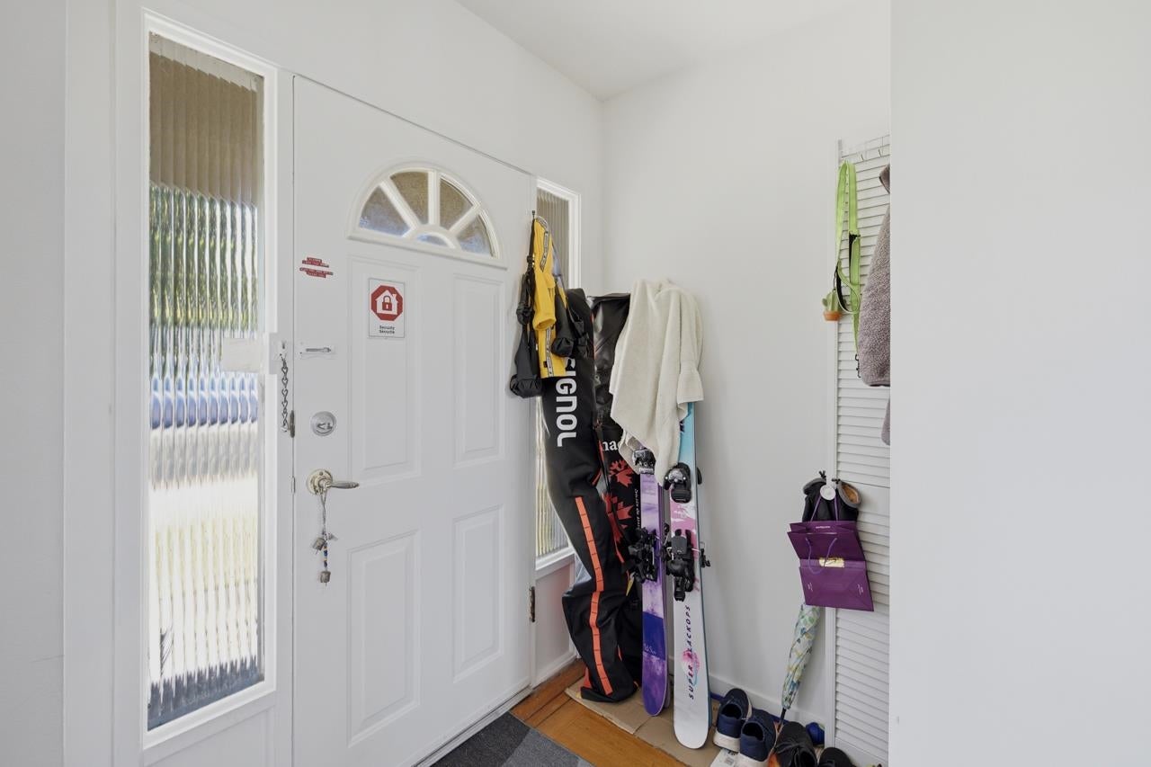 4656 Brentlawn Drive - Brentwood Park Single Family Residence for Sale, 5 Bedrooms (R3152589)# - 3