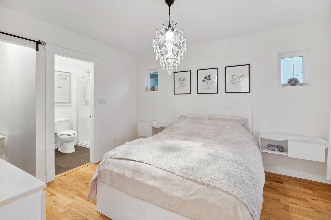 4135 Cambridge Street - Vancouver Heights Single Family Residence for Sale, 5 Bedrooms (R3152828)# - 17 4135 Cambridge Street - Vancouver Heights Single Family Residence for Sale, 5 Bedrooms (R3152828)# - 17