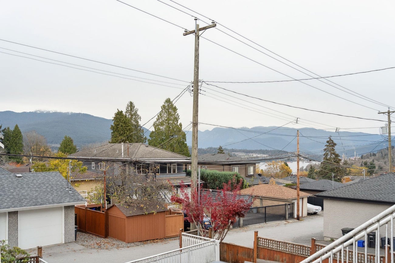 4135 Cambridge Street - Vancouver Heights Single Family Residence for Sale, 5 Bedrooms (R3152828)# - 28 4135 Cambridge Street - Vancouver Heights Single Family Residence for Sale, 5 Bedrooms (R3152828)# - 28