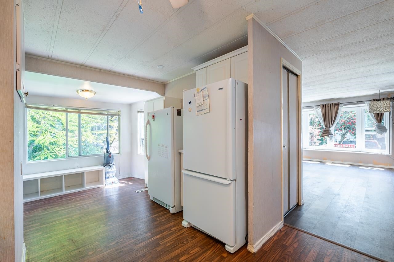 56 - 145 King Edward Street - Maillardville Manufactured Home for Sale, 2 Bedrooms (R3153034)# - 12 56 - 145 King Edward Street - Maillardville Manufactured Home for Sale, 2 Bedrooms (R3153034)# - 12