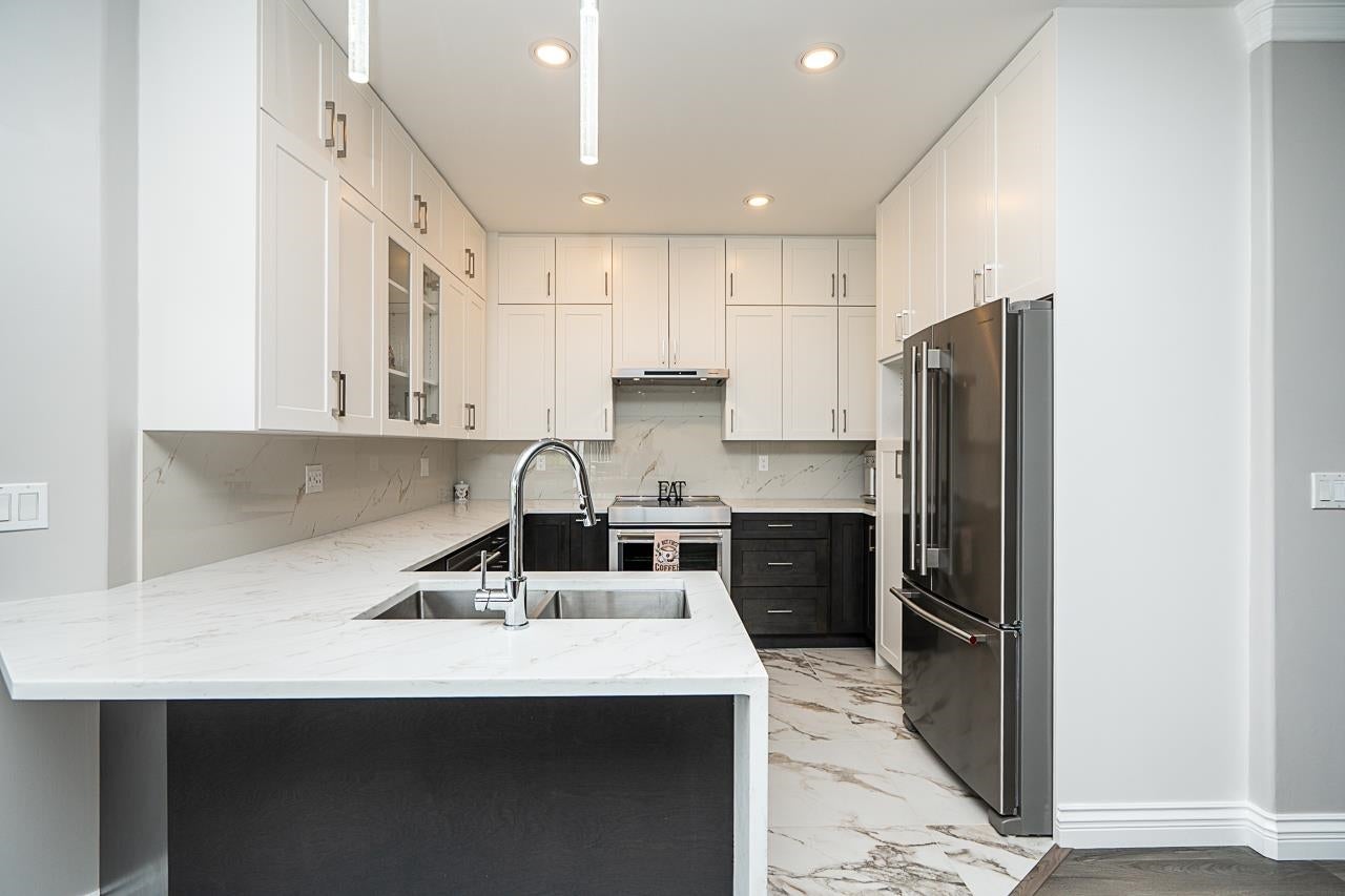 2775 Nadina Drive - Coquitlam East Single Family Residence for Sale, 7 Bedrooms (R3153467)# - 11 2775 Nadina Drive - Coquitlam East Single Family Residence for Sale, 7 Bedrooms (R3153467)# - 11
