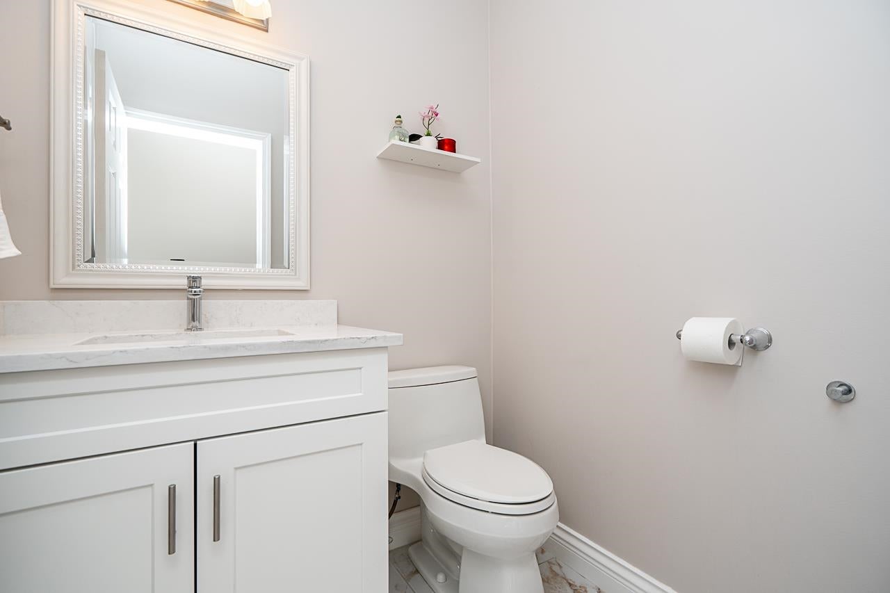 2775 Nadina Drive - Coquitlam East Single Family Residence for Sale, 7 Bedrooms (R3153467)# - 16 2775 Nadina Drive - Coquitlam East Single Family Residence for Sale, 7 Bedrooms (R3153467)# - 16