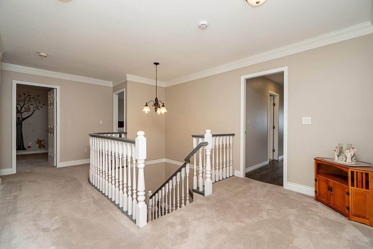 2775 Nadina Drive - Coquitlam East Single Family Residence for Sale, 7 Bedrooms (R3153467)# - 17 2775 Nadina Drive - Coquitlam East Single Family Residence for Sale, 7 Bedrooms (R3153467)# - 17