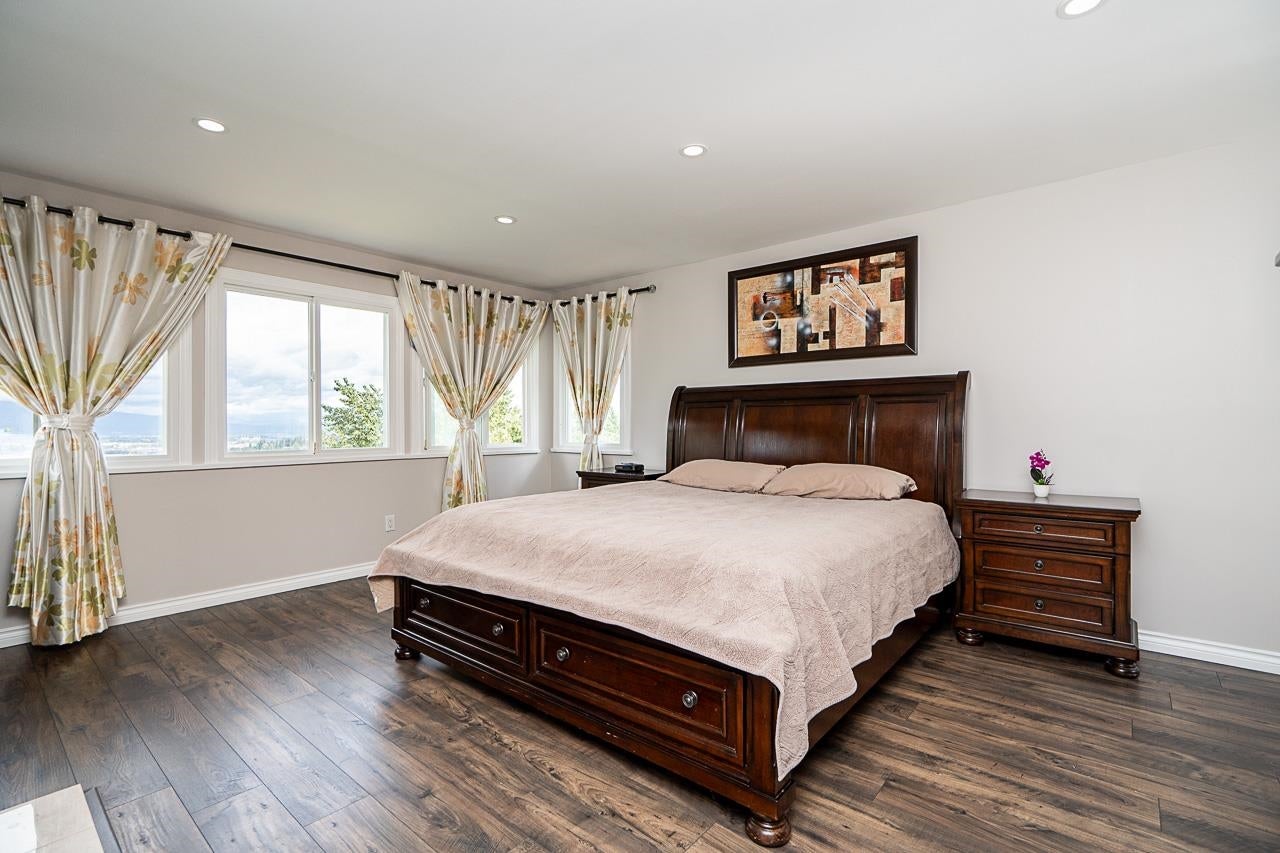 2775 Nadina Drive - Coquitlam East Single Family Residence for Sale, 7 Bedrooms (R3153467)# - 18 2775 Nadina Drive - Coquitlam East Single Family Residence for Sale, 7 Bedrooms (R3153467)# - 18