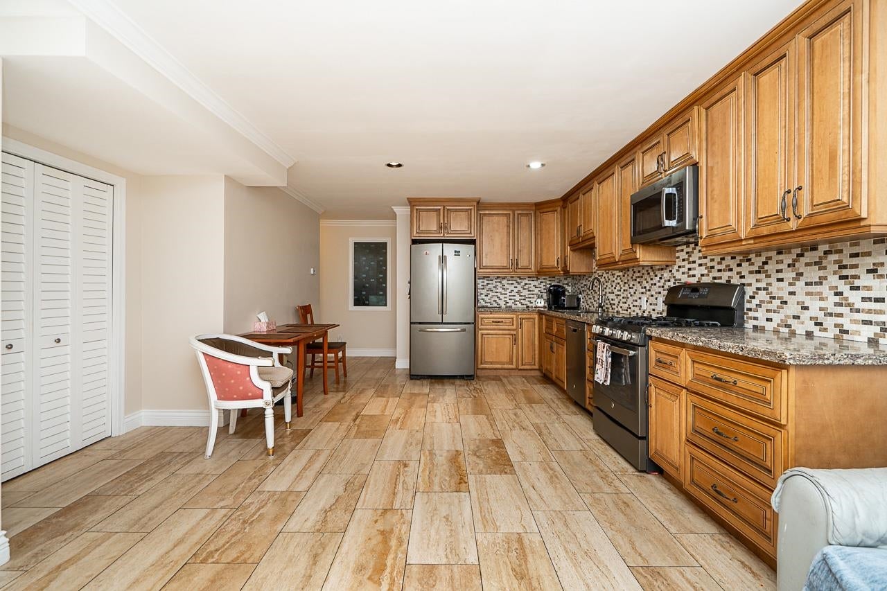 2775 Nadina Drive - Coquitlam East Single Family Residence for Sale, 7 Bedrooms (R3153467)# - 30 2775 Nadina Drive - Coquitlam East Single Family Residence for Sale, 7 Bedrooms (R3153467)# - 30