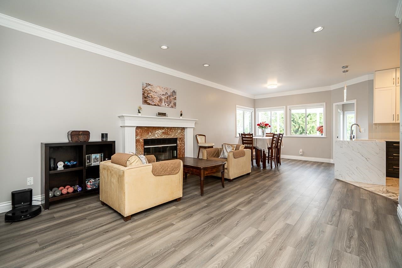 2775 Nadina Drive - Coquitlam East Single Family Residence for Sale, 7 Bedrooms (R3153467)# - 9 2775 Nadina Drive - Coquitlam East Single Family Residence for Sale, 7 Bedrooms (R3153467)# - 9