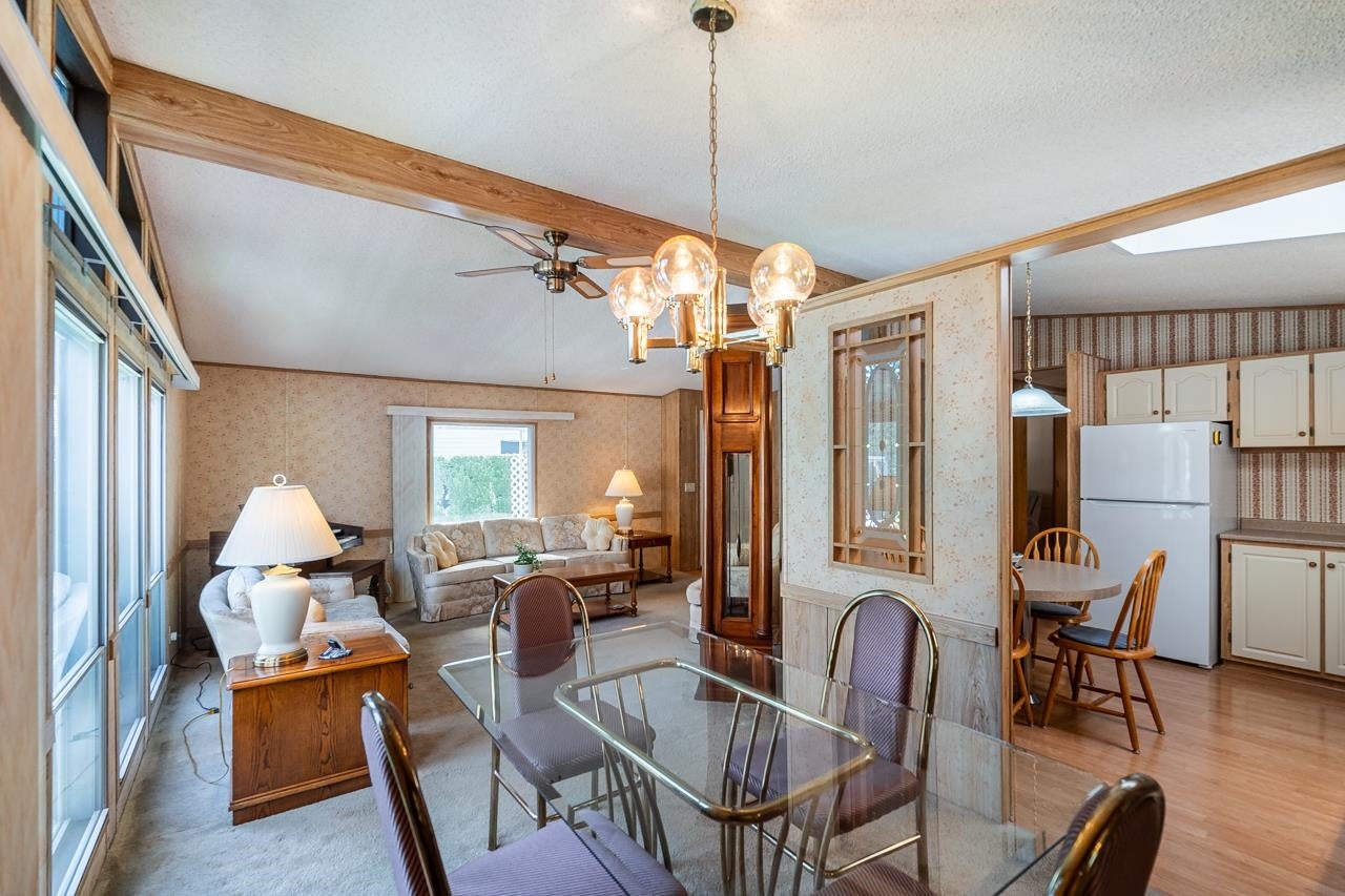 20 - 145 King Edward Street - Maillardville Manufactured Home for Sale, 2 Bedrooms (R3153872)# - 11 20 - 145 King Edward Street - Maillardville Manufactured Home for Sale, 2 Bedrooms (R3153872)# - 11