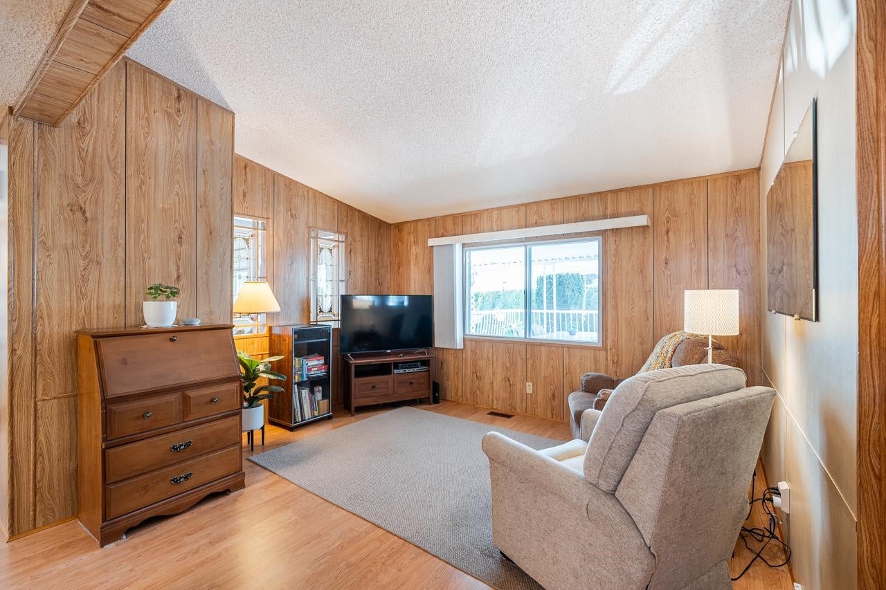 20 - 145 King Edward Street - Maillardville Manufactured Home for Sale, 2 Bedrooms (R3153872)# - 21 20 - 145 King Edward Street - Maillardville Manufactured Home for Sale, 2 Bedrooms (R3153872)# - 21