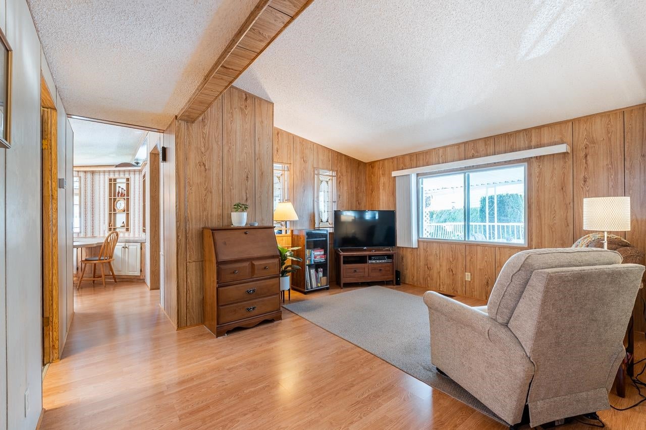 20 - 145 King Edward Street - Maillardville Manufactured Home for Sale, 2 Bedrooms (R3153872)# - 22 20 - 145 King Edward Street - Maillardville Manufactured Home for Sale, 2 Bedrooms (R3153872)# - 22