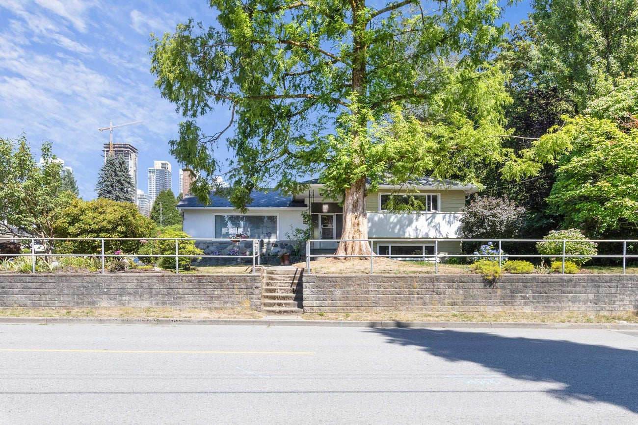 541 Cochrane Avenue - Coquitlam West Single Family Residence for Sale, 5 Bedrooms (R3154157)# - 2