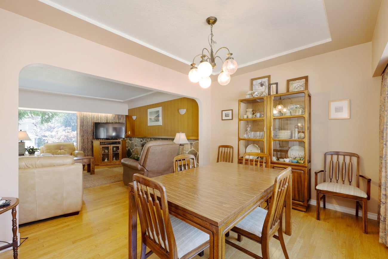 541 Cochrane Avenue - Coquitlam West Single Family Residence for Sale, 5 Bedrooms (R3154157)# - 8