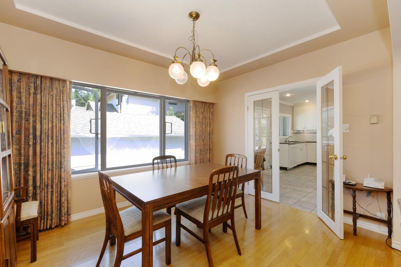 541 Cochrane Avenue - Coquitlam West Single Family Residence for Sale, 5 Bedrooms (R3154157)# - 9