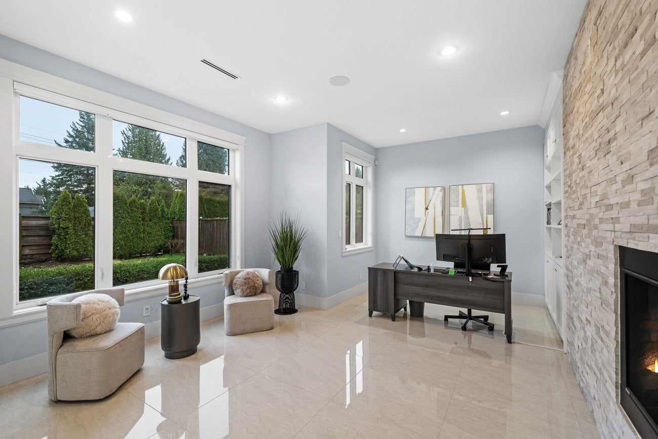 656 Blue Mountain Street - Coquitlam West Single Family Residence for Sale, 7 Bedrooms (R3154432)# - 4