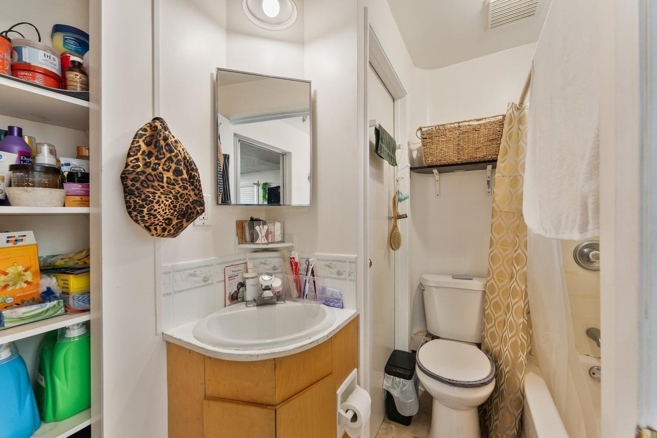 2246 Austin Avenue - Central Coquitlam Single Family Residence for Sale, 2 Bedrooms (R3154464)# - 19