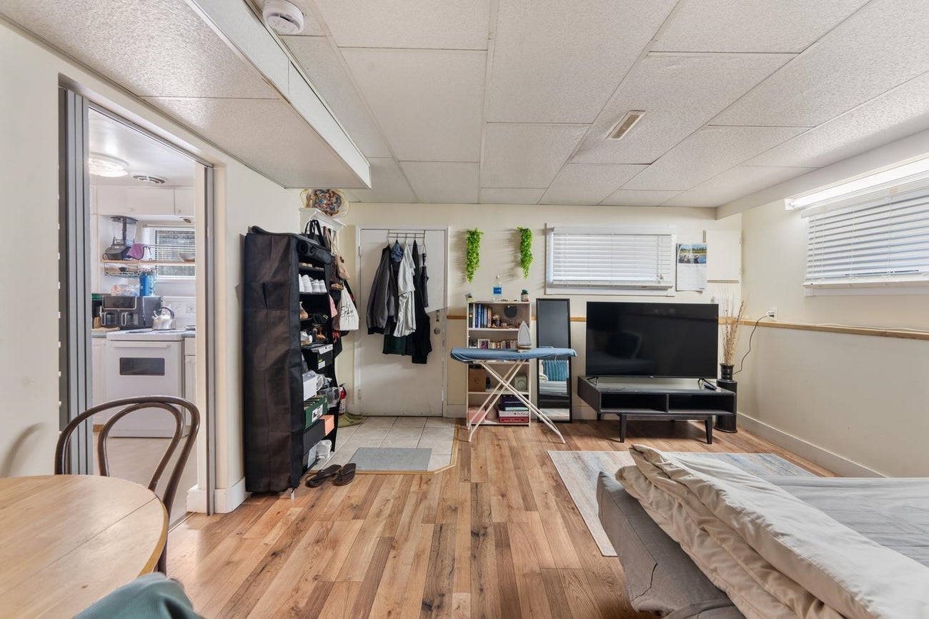 2246 Austin Avenue - Central Coquitlam Single Family Residence for Sale, 2 Bedrooms (R3154464)# - 21