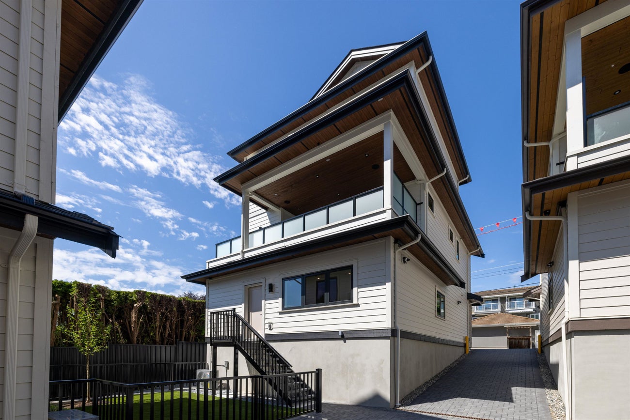 4 - 3874 Winlake Crescent - Government Road Single Family Residence for Sale, 4 Bedrooms (R3155189)# - 29