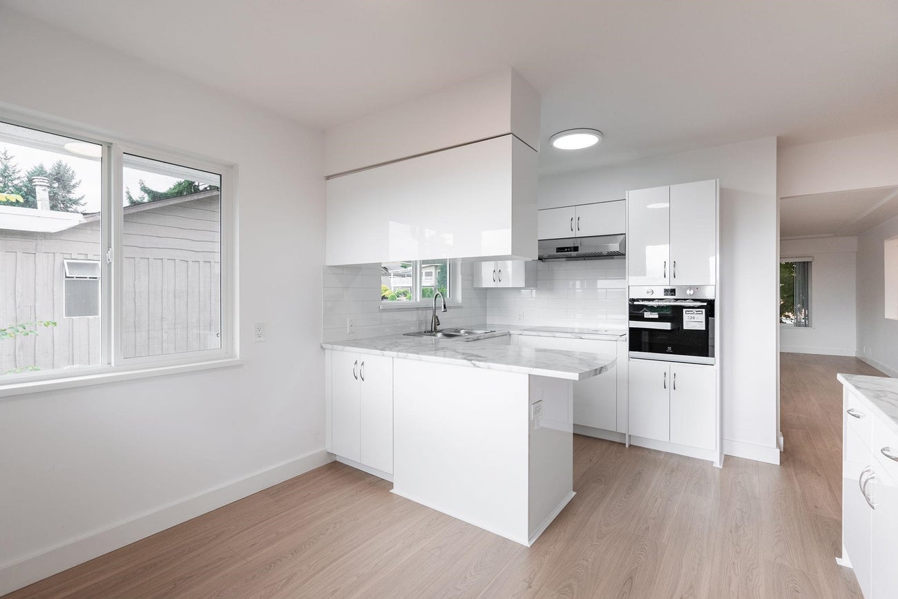 1410 Dansey Avenue - Central Coquitlam Single Family Residence for Sale, 4 Bedrooms (R3155291)# - 8 1410 Dansey Avenue - Central Coquitlam Single Family Residence for Sale, 4 Bedrooms (R3155291)# - 8