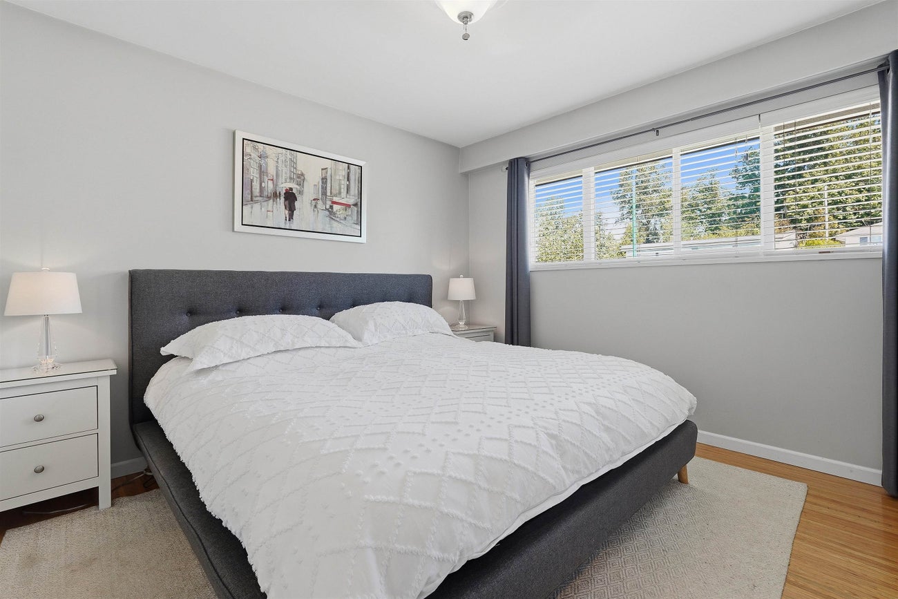 6876 Hycrest Drive - Montecito Single Family Residence for Sale, 4 Bedrooms (R3155845)# - 13
