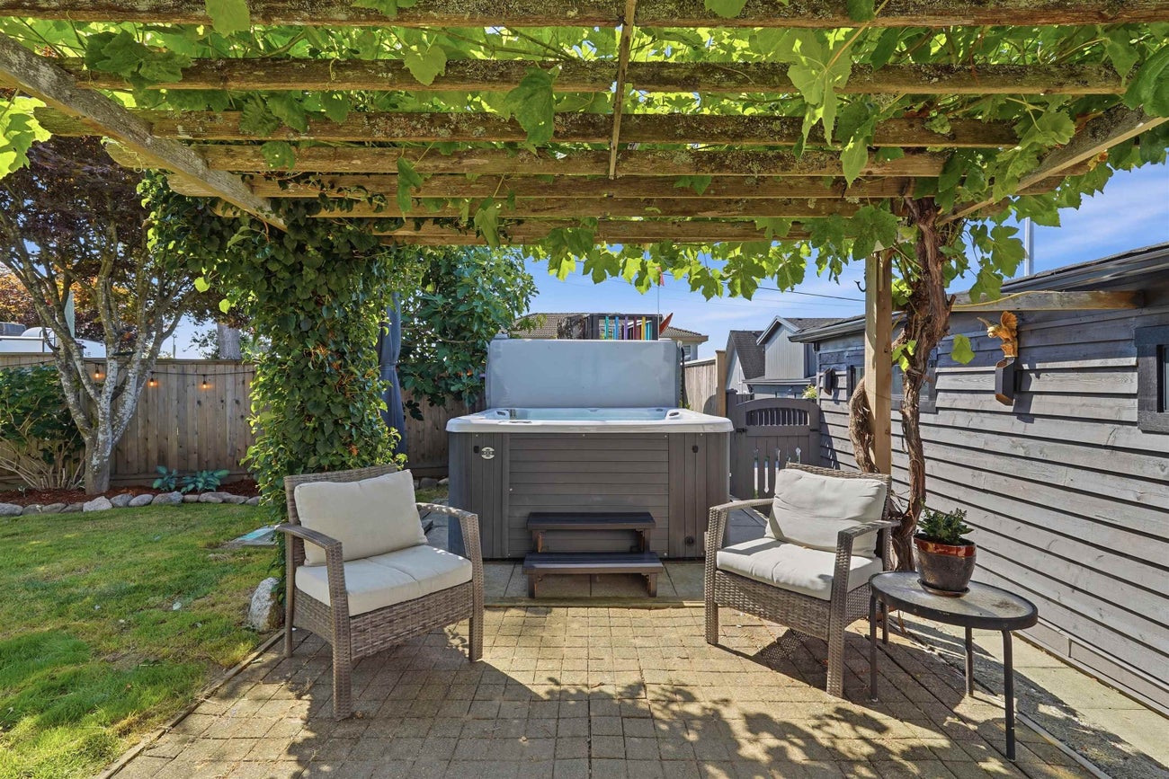 6876 Hycrest Drive - Montecito Single Family Residence for Sale, 4 Bedrooms (R3155845)# - 21