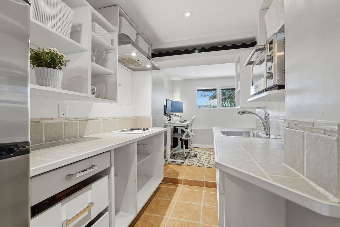 6876 Hycrest Drive - Montecito Single Family Residence for Sale, 4 Bedrooms (R3155845)# - 26