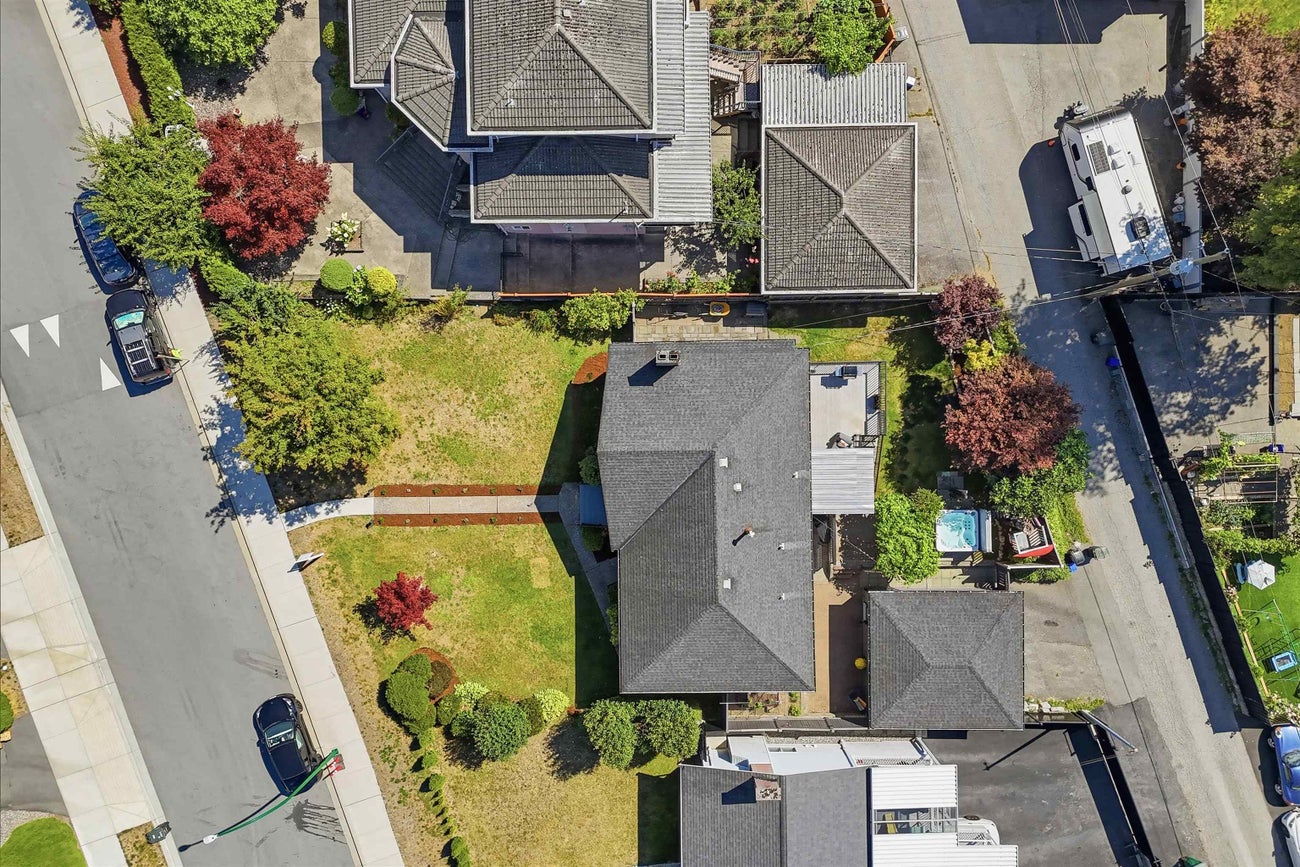 6876 Hycrest Drive - Montecito Single Family Residence for Sale, 4 Bedrooms (R3155845)# - 34