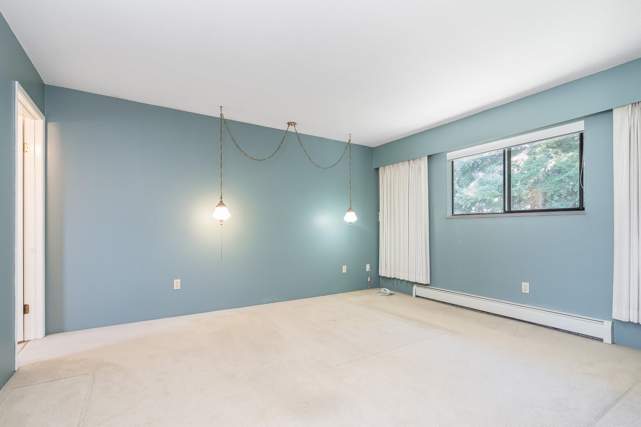 571 Berry Street - Central Coquitlam Single Family Residence for Sale, 3 Bedrooms (R3156042)# - 30