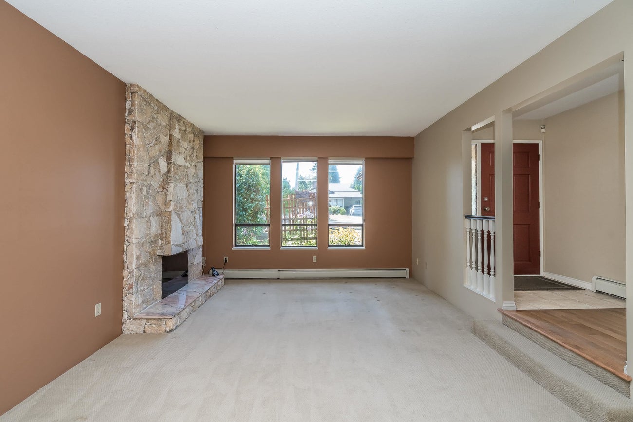 571 Berry Street - Central Coquitlam Single Family Residence for Sale, 3 Bedrooms (R3156042)# - 6