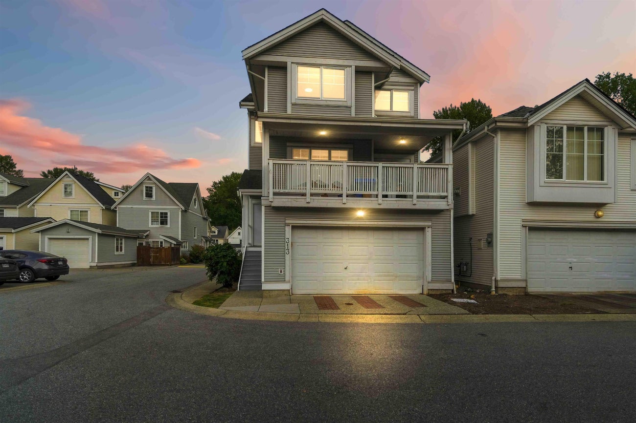 313 - 3000 Riverbend Drive - Coquitlam East Single Family Residence for Sale, 4 Bedrooms (R3156255)# - 1 313 - 3000 Riverbend Drive - Coquitlam East Single Family Residence for Sale, 4 Bedrooms (R3156255)# - 1
