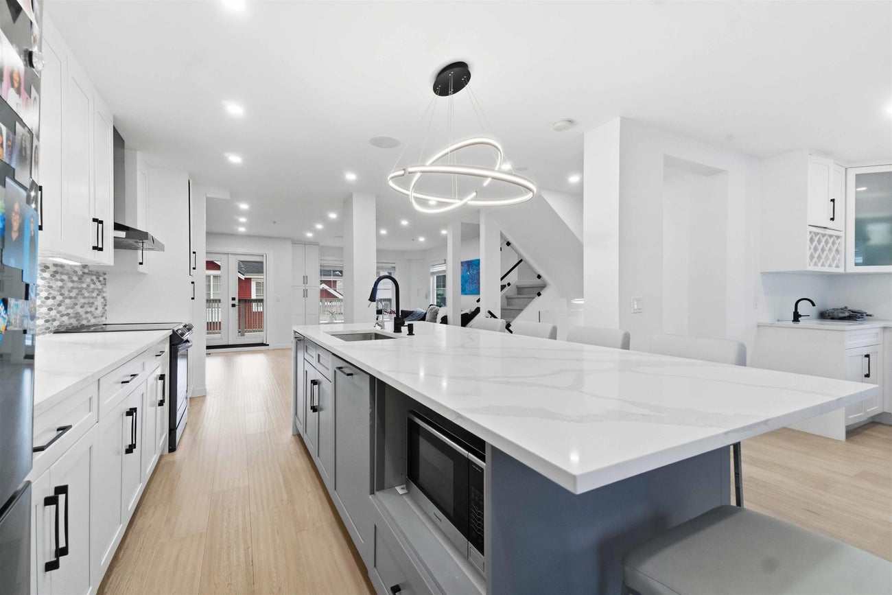 313 - 3000 Riverbend Drive - Coquitlam East Single Family Residence for Sale, 4 Bedrooms (R3156255)# - 3 313 - 3000 Riverbend Drive - Coquitlam East Single Family Residence for Sale, 4 Bedrooms (R3156255)# - 3