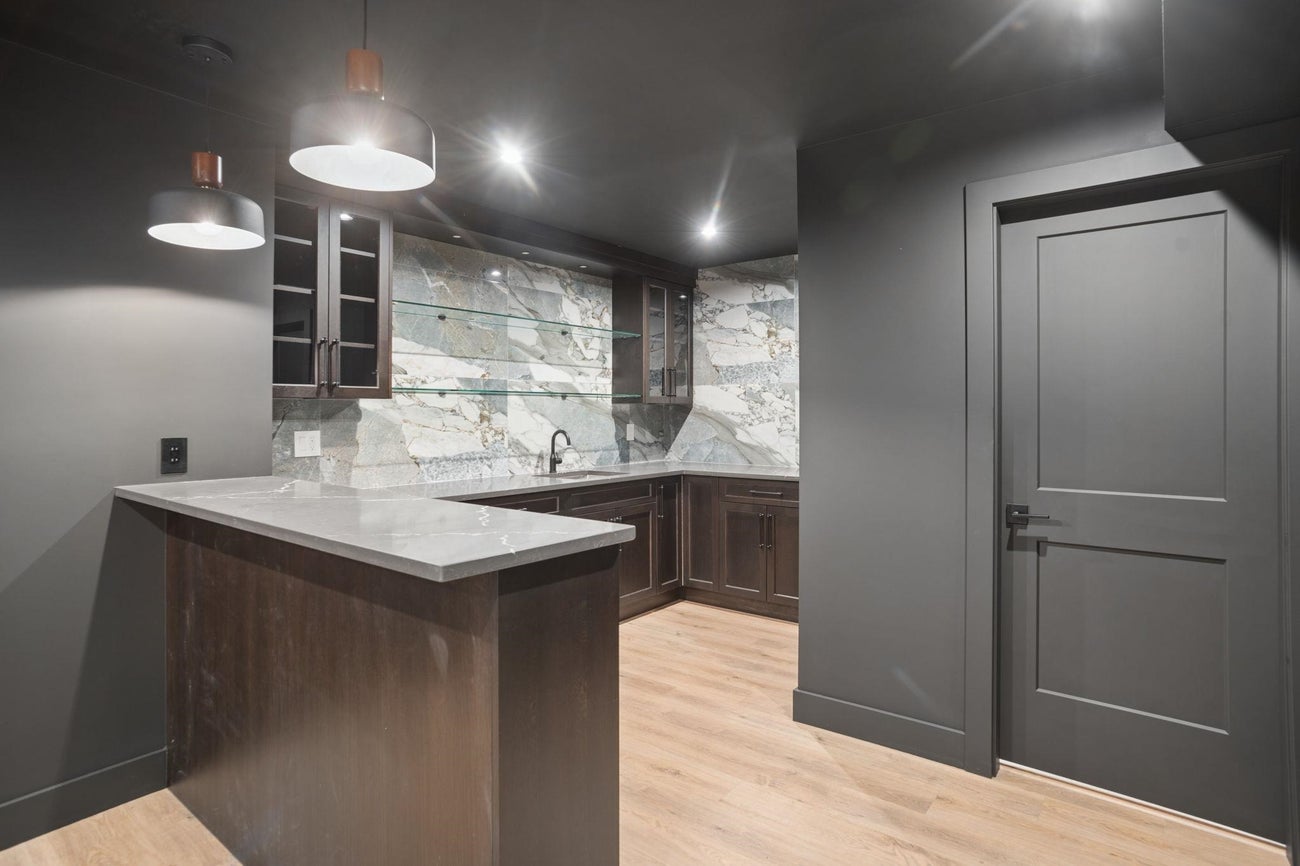 416 Trinity Street - Central Coquitlam Single Family Residence for Sale, 8 Bedrooms (R3156280)# - 27