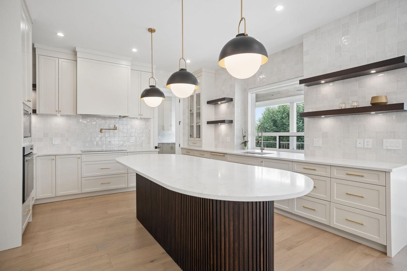 416 Trinity Street - Central Coquitlam Single Family Residence for Sale, 8 Bedrooms (R3156280)# - 6
