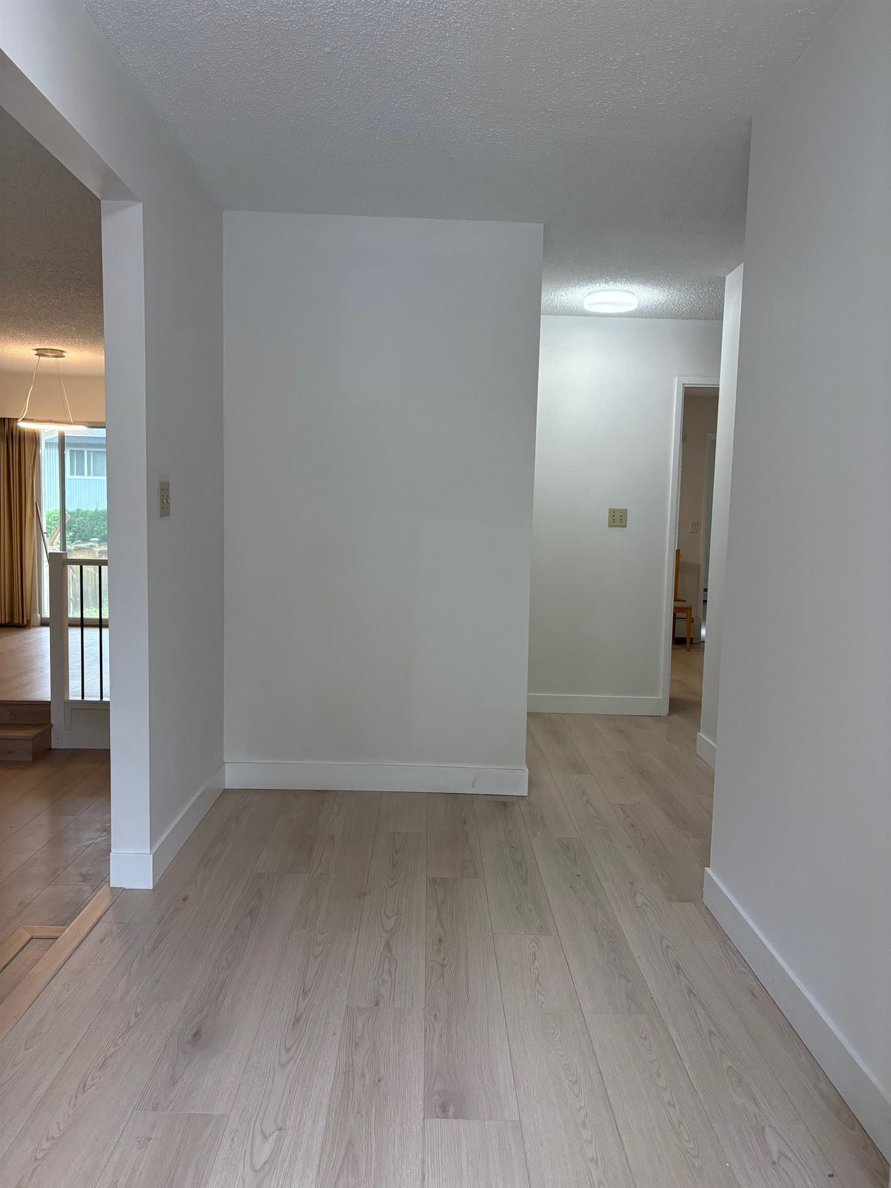 657 Poirier Street - Central Coquitlam Single Family Residence for Sale, 3 Bedrooms (R3156307)# - 10