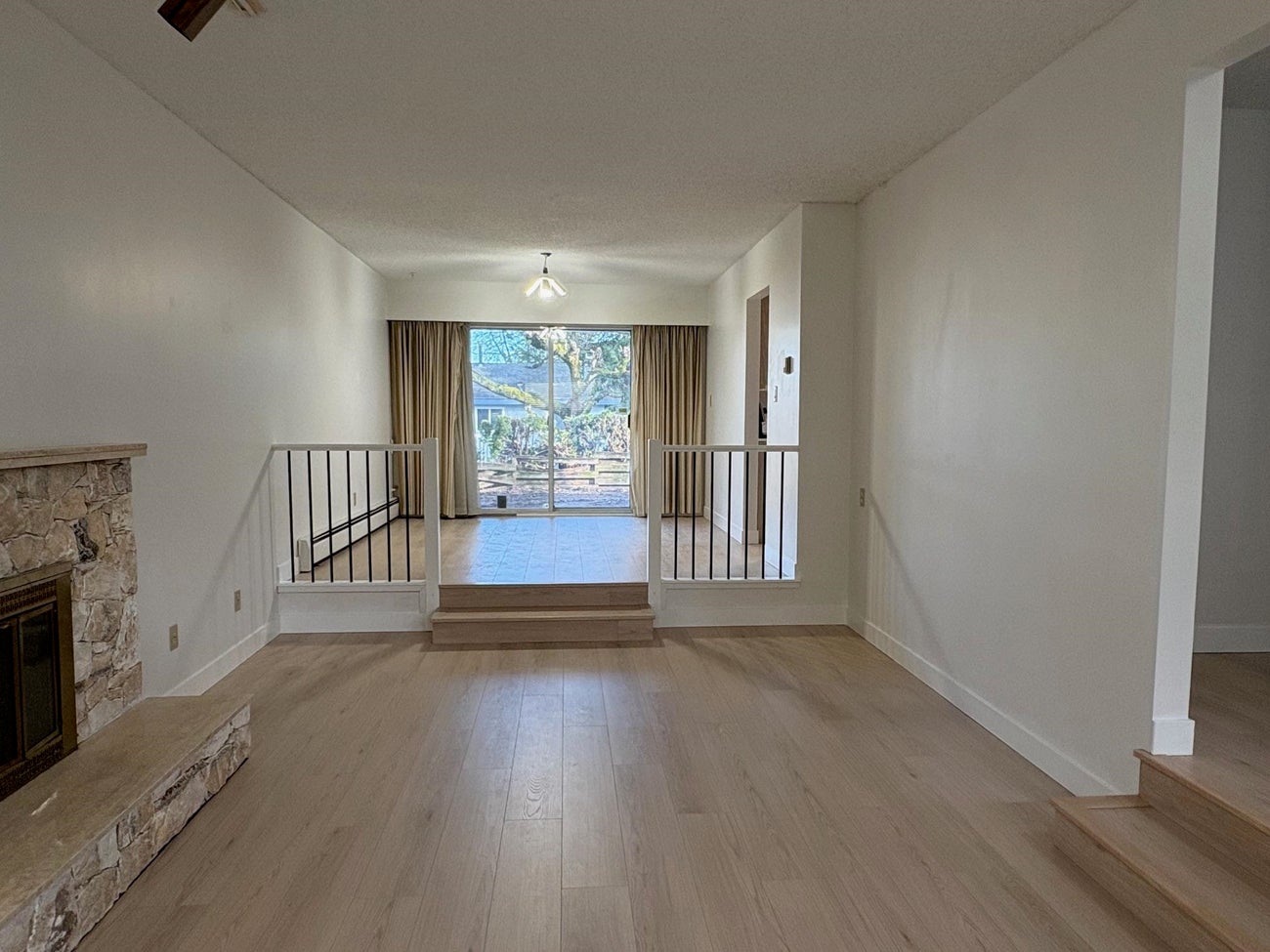 657 Poirier Street - Central Coquitlam Single Family Residence for Sale, 3 Bedrooms (R3156307)# - 6