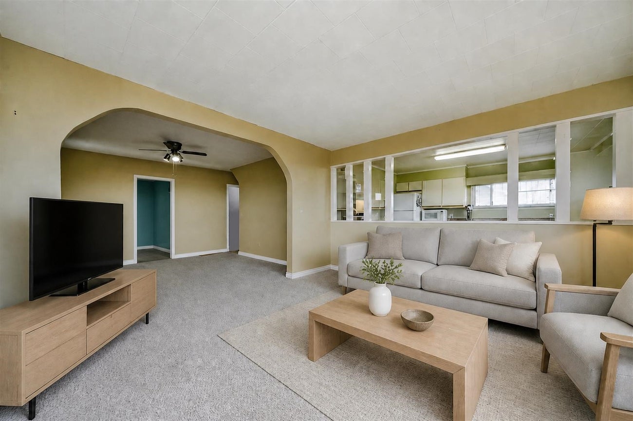 329 Marmont Street - Maillardville Single Family Residence for Sale, 5 Bedrooms (R3156580)# - 10