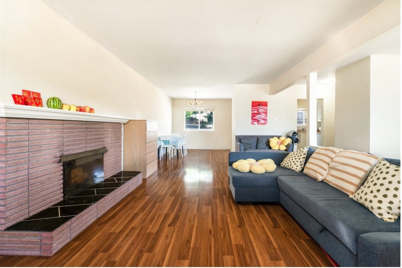 675 Duncan Avenue - Sperling-Duthie Single Family Residence for Sale, 5 Bedrooms (R3156733)# - 5 675 Duncan Avenue - Sperling-Duthie Single Family Residence for Sale, 5 Bedrooms (R3156733)# - 5