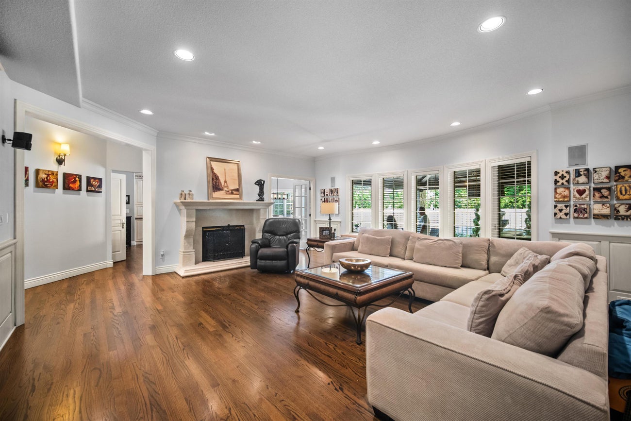 414 Walker Street - Coquitlam West Single Family Residence for Sale, 6 Bedrooms (R3157019)# - 11