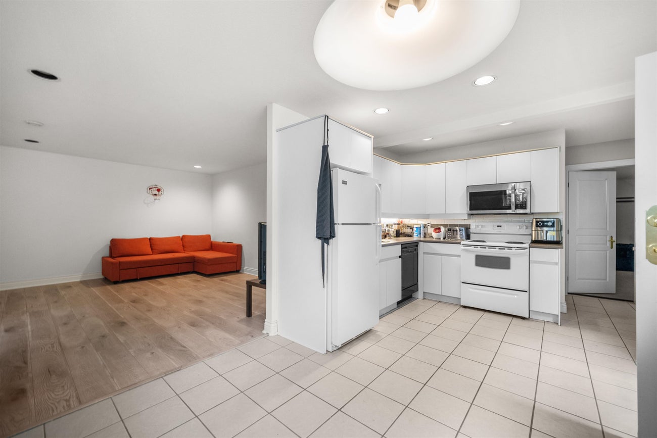 414 Walker Street - Coquitlam West Single Family Residence for Sale, 6 Bedrooms (R3157019)# - 39
