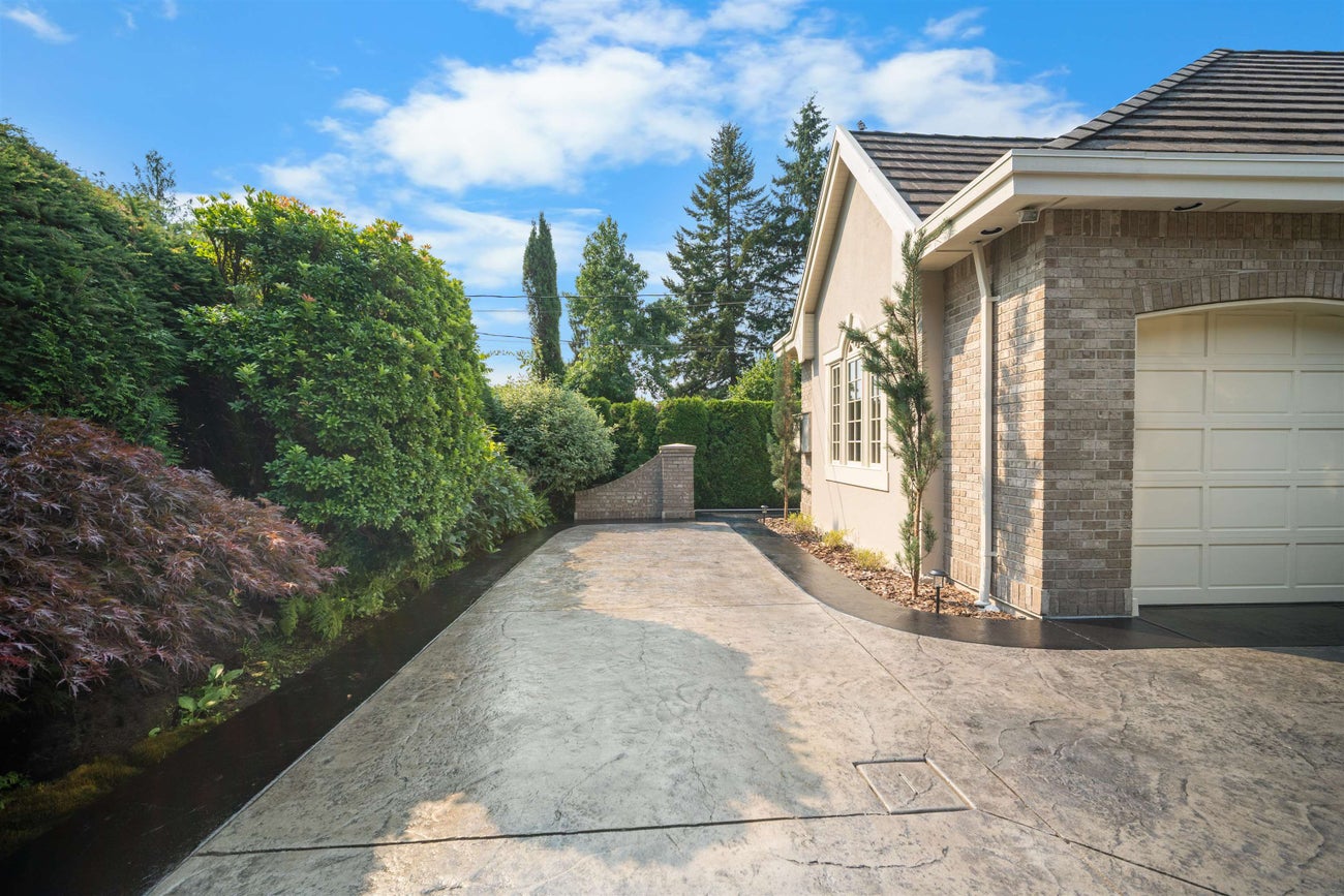 414 Walker Street - Coquitlam West Single Family Residence for Sale, 6 Bedrooms (R3157019)# - 6