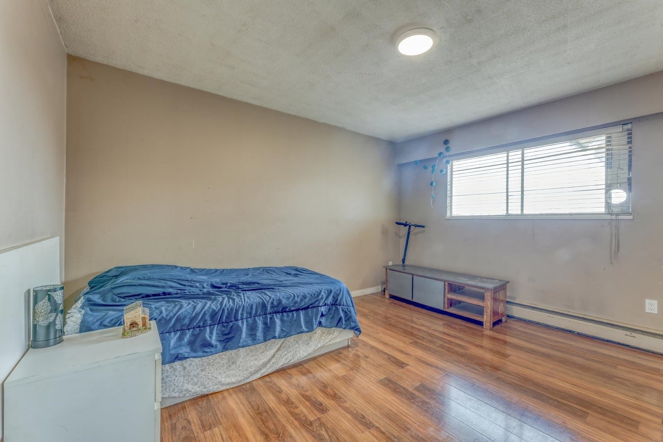 920 Harris Avenue - Maillardville Single Family Residence for Sale, 5 Bedrooms (R3157705)# - 20