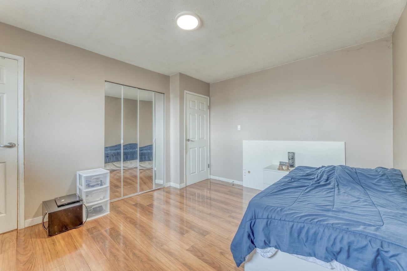 920 Harris Avenue - Maillardville Single Family Residence for Sale, 5 Bedrooms (R3157705)# - 21