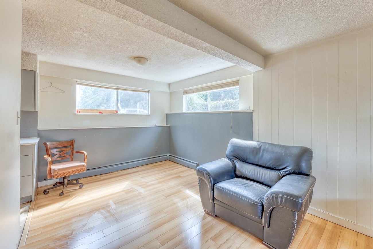 920 Harris Avenue - Maillardville Single Family Residence for Sale, 5 Bedrooms (R3157705)# - 33
