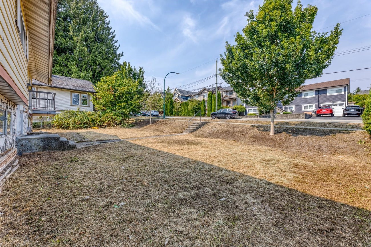 920 Harris Avenue - Maillardville Single Family Residence for Sale, 5 Bedrooms (R3157705)# - 5