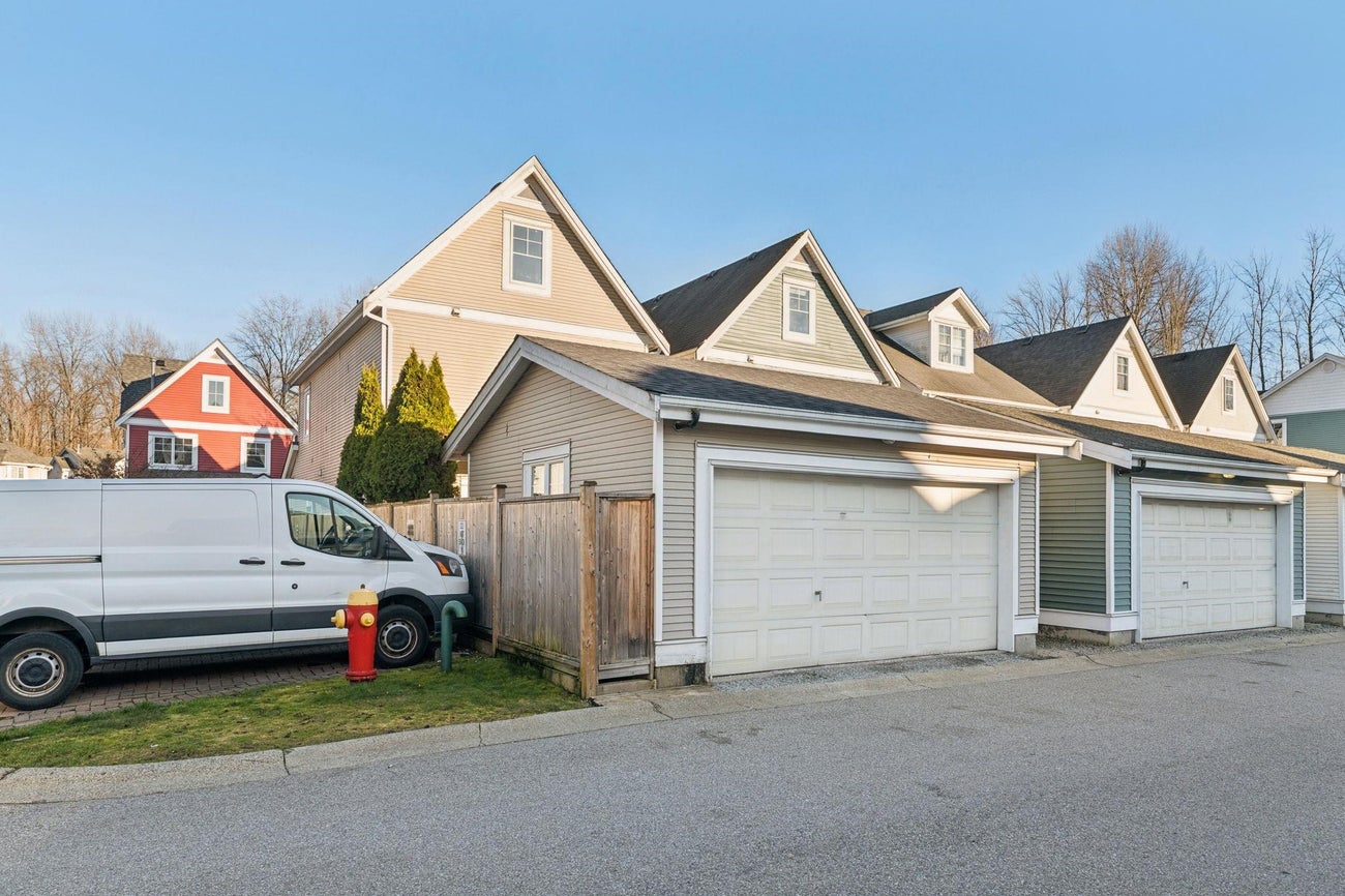 210 - 3000 Riverbend Drive - Coquitlam East Single Family Residence for Sale, 3 Bedrooms (R3157832)# - 33 210 - 3000 Riverbend Drive - Coquitlam East Single Family Residence for Sale, 3 Bedrooms (R3157832)# - 33