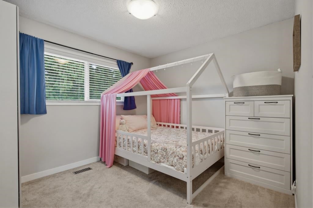 2416 Tolmie Avenue - Central Coquitlam Single Family Residence for Sale, 5 Bedrooms (R3157953)# - 28