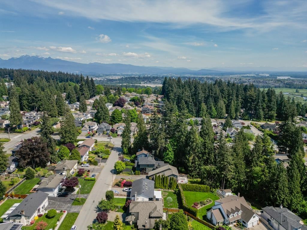2416 Tolmie Avenue - Central Coquitlam Single Family Residence for Sale, 5 Bedrooms (R3157953)# - 4
