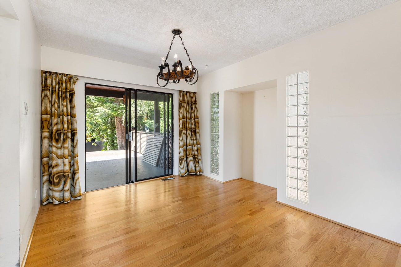 2019 Paulus Crescent - Montecito Single Family Residence for Sale, 4 Bedrooms (R3158018)# - 16 2019 Paulus Crescent - Montecito Single Family Residence for Sale, 4 Bedrooms (R3158018)# - 16