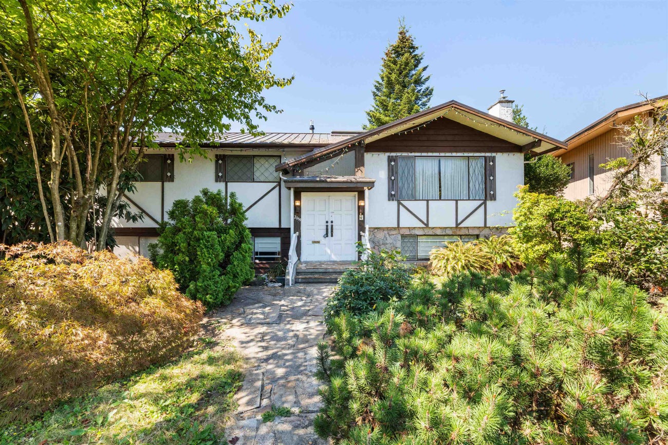 2019 Paulus Crescent - Montecito Single Family Residence for Sale, 4 Bedrooms (R3158018)# - 1 2019 Paulus Crescent - Montecito Single Family Residence for Sale, 4 Bedrooms (R3158018)# - 1