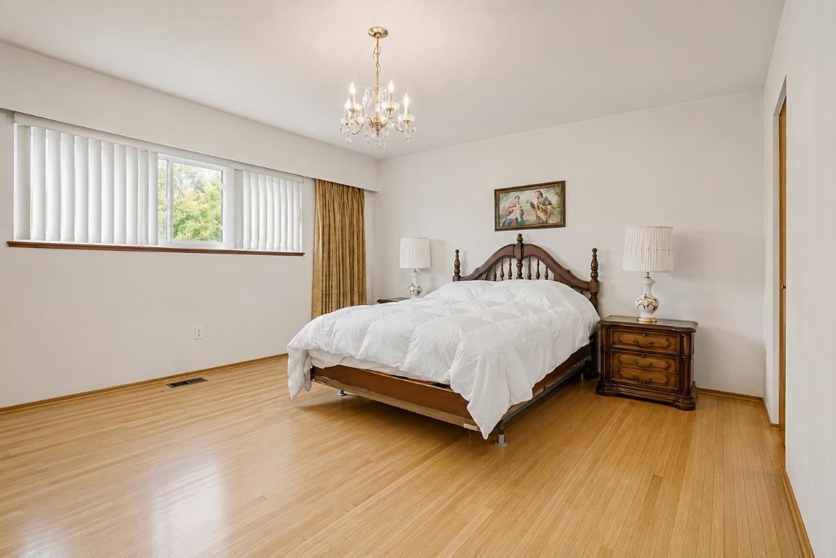 232 Macdonald Avenue - Vancouver Heights Single Family Residence for Sale, 6 Bedrooms (R3158267)# - 14