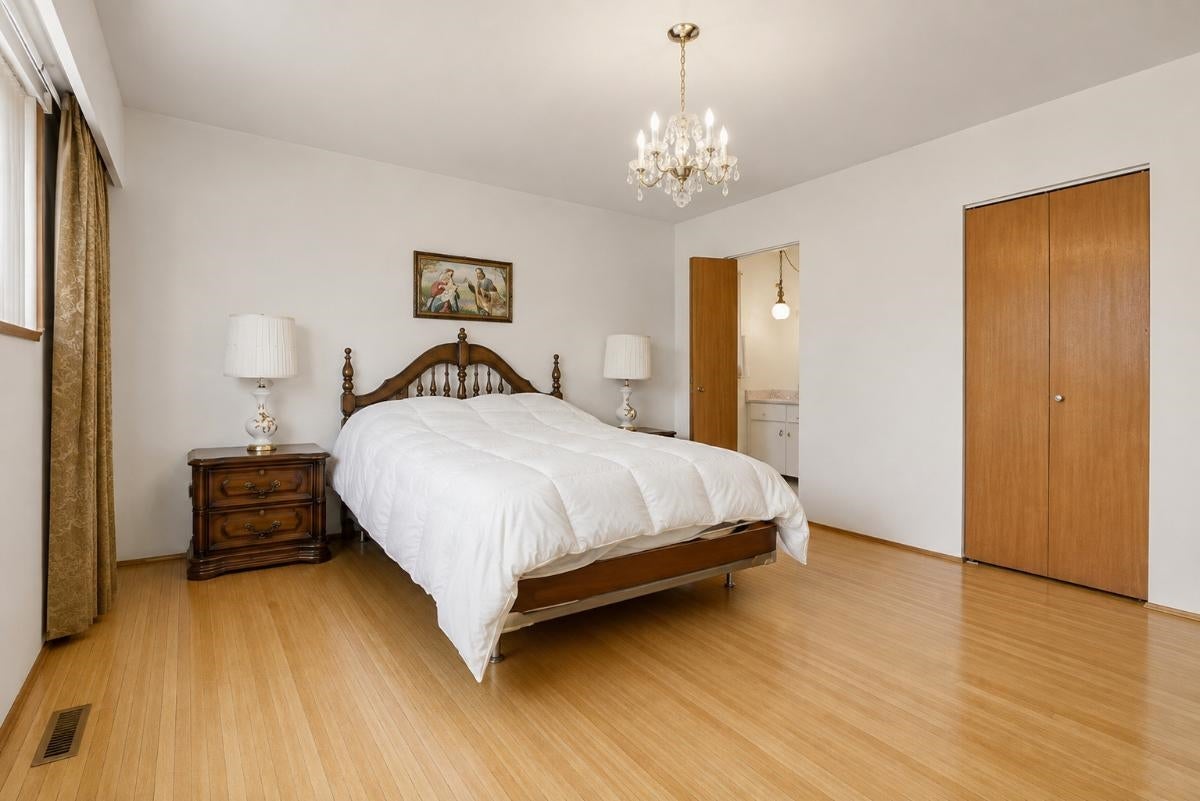 232 Macdonald Avenue - Vancouver Heights Single Family Residence for Sale, 6 Bedrooms (R3158267)# - 15
